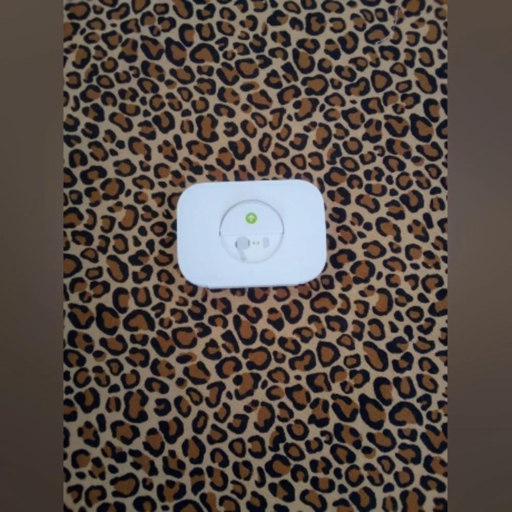 NEW! Apple Memory Foam Ear Tips For Apple AirPods